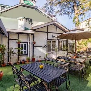 *** Hotel Treebo The Alpine Heritage Residency India
