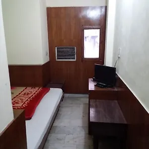 ** Guest house Mahesh India