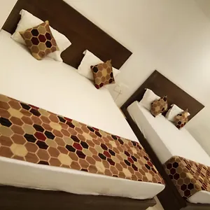 Delux Agra (Uttar Pradesh)